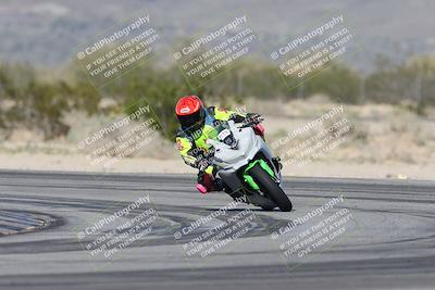 media/Jan-15-2026-Racers Edge (Thu) [[dfebeb70ab]]/3-B Group/Session 4 (Turn 5)/